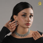 Load image into Gallery viewer, Noir - Emerald - Necklace Set
